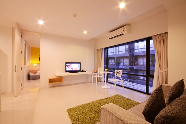 LT Luxury 2br 2.jpg
