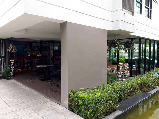 fac-cafe.jpg