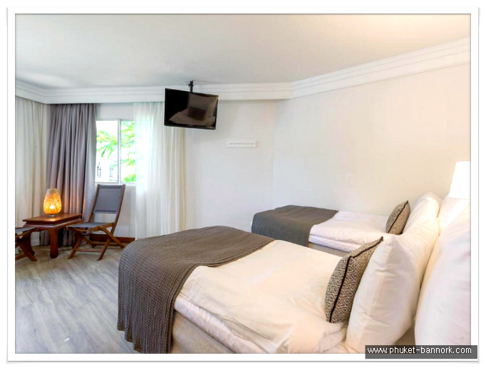 2-6 family suite2jpg.jpg
