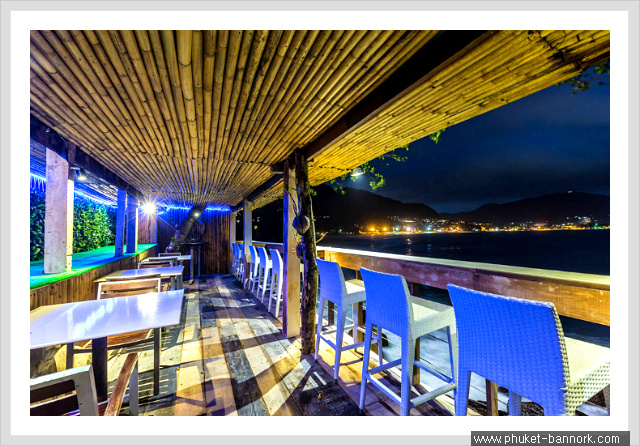 3-fac-beach hut3.JPG