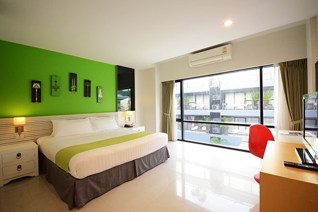 LT Luxury 1br 1.jpg