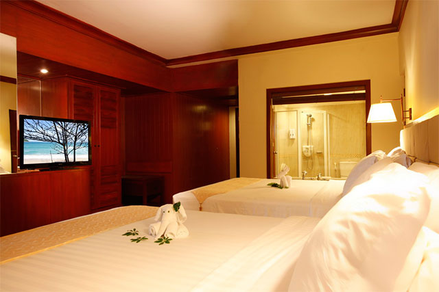 gw-Family room 2.jpg