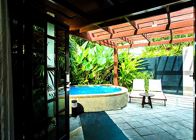 2-8one-bedroom-pool-cabana1.jpg