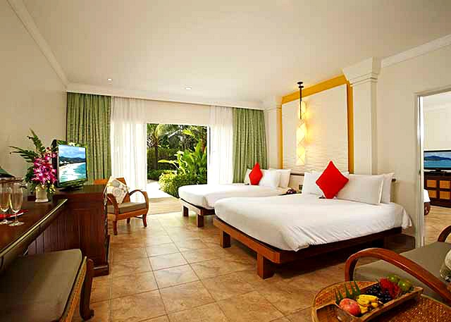 2-7two-bedroom-premium-suite-at-tropicale1.jpg