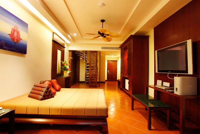 DJ fam suite 3.jpg