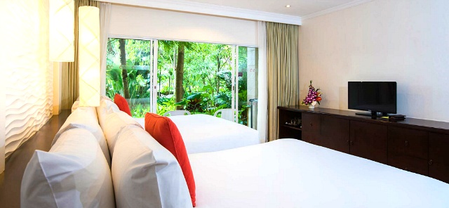 2-7two-bedroom-premium-suite-at-tropicale.jpg