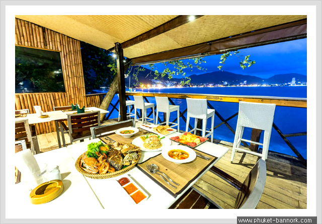 3-fac-beach hut2.JPG