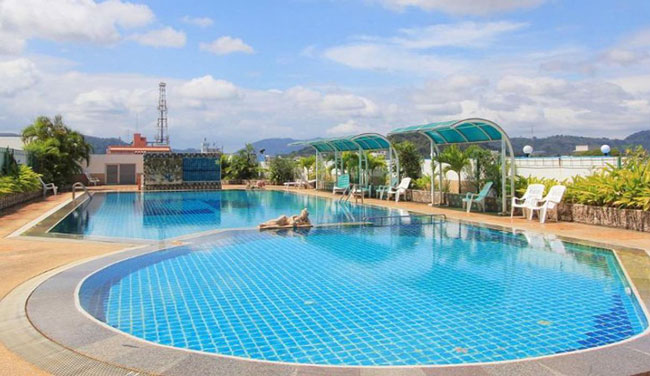 pool.jpg