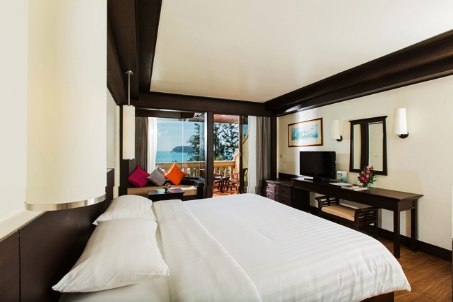 Kata Beach-Premier-Deluxe-Seaview.jpg